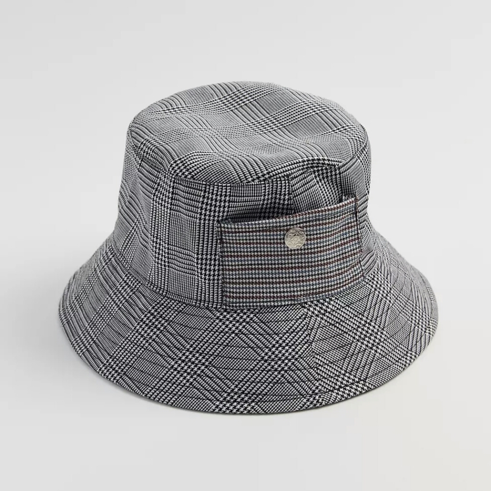 Small Plaid Pocket Bucket Hat